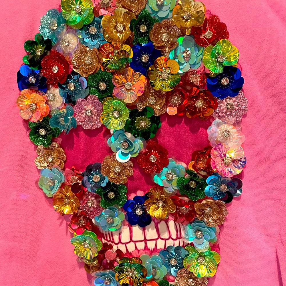 Skull pink sweatshirt